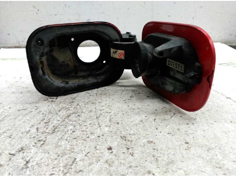 Recambio de tapa exterior combustible para renault megane ii familiar 1.9 dci diesel referencia OEM IAM   