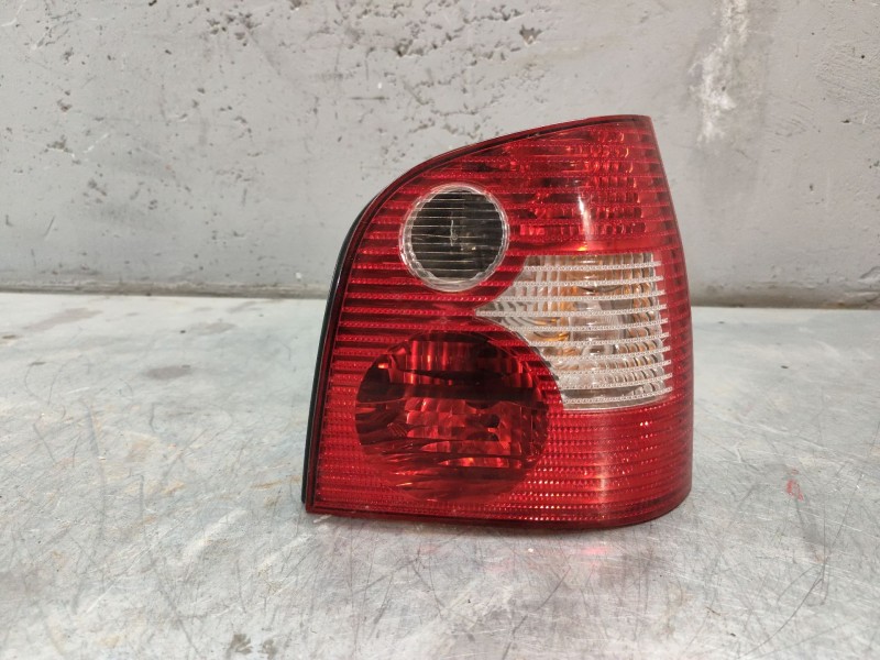 Recambio de piloto trasero derecho para volkswagen polo (9n1) conceptline referencia OEM IAM   