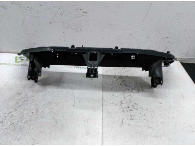 Recambio de traviesa frontal superior para renault vel satis (bj0) expression referencia OEM IAM   