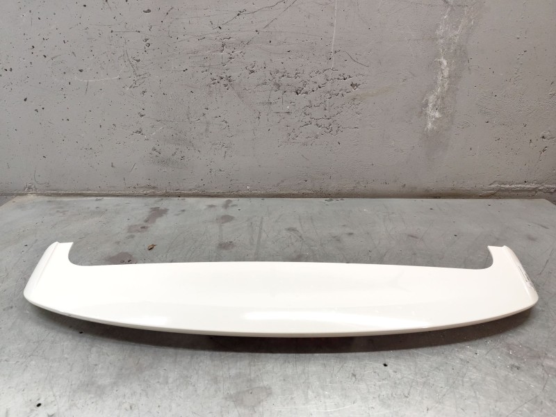 Recambio de aleron trasero para hyundai ix35 (lm, el, elh) 1.7 crdi referencia OEM IAM 872102Y000  