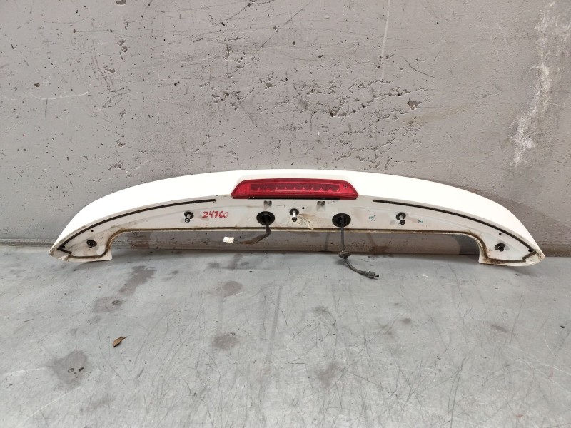 Recambio de aleron trasero para hyundai ix35 (lm, el, elh) 1.7 crdi referencia OEM IAM 872102Y000  