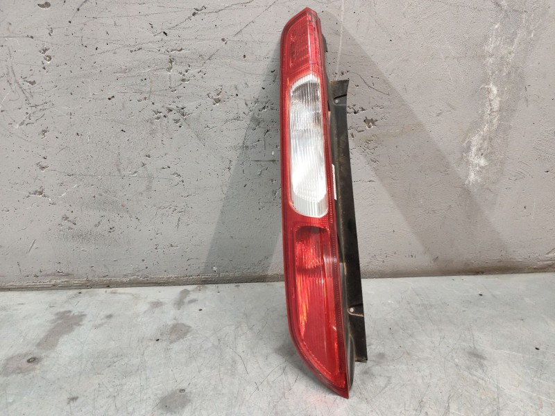 Recambio de piloto trasero izquierdo para ford focus berlina (cap) ambiente (d) referencia OEM IAM   