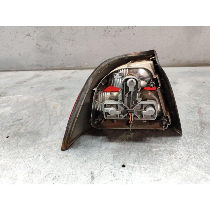 Recambio de piloto trasero derecho para saab 9-5 berlina 3.0 tid linear sport referencia OEM IAM   