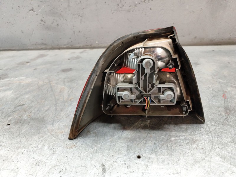 Recambio de piloto trasero derecho para saab 9-5 berlina 3.0 tid linear sport referencia OEM IAM   