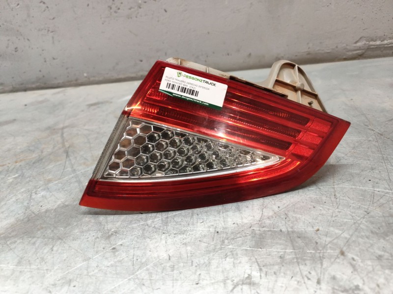 Recambio de piloto trasero derecho interior para ford mondeo ber. (ca2) ghia referencia OEM IAM   