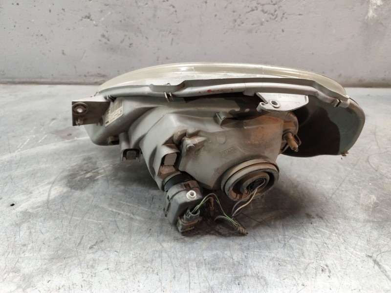 Recambio de faro derecho para renault trafic combi (ab 4.01) 1.9 diesel referencia OEM IAM   