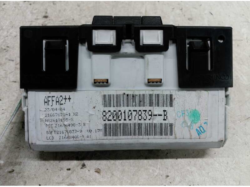 Recambio de pantalla multifuncion para renault megane ii familiar 1.9 dci diesel referencia OEM IAM   
