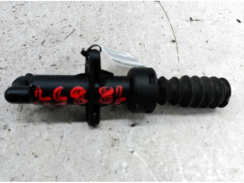Recambio de bomba embrague para peugeot 407 st sport referencia OEM IAM   