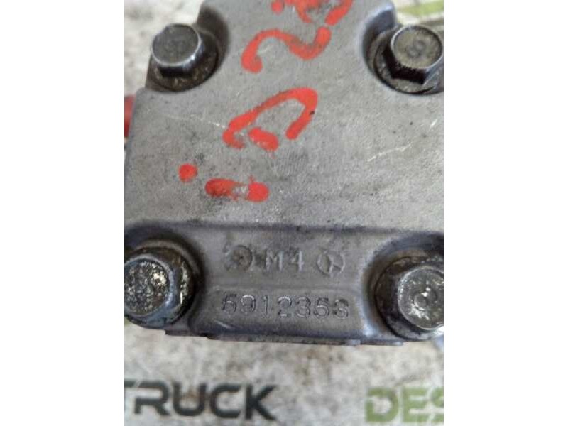 Recambio de bomba servodireccion para renault trucks maxity 110.35 (110cv) referencia OEM IAM 5912353  