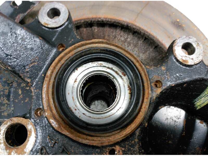 Recambio de mangueta delantera derecha para mitsubishi montero (v20/v40) 2800 td american dream (2-ptas.) referencia OEM IAM   