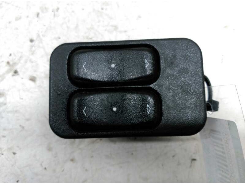 Recambio de mando elevalunas delantero izquierdo para opel astra g berlina club referencia OEM IAM 90561088 13363201 