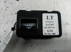 Recambio de mando elevalunas delantero izquierdo para opel astra g berlina club referencia OEM IAM 90561088 13363201  2