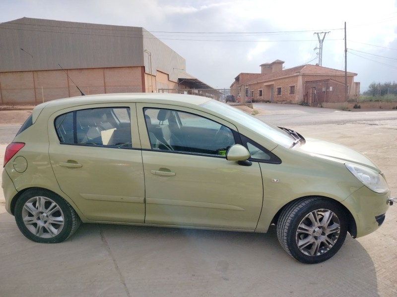 opel corsa d (s07) del año 2007