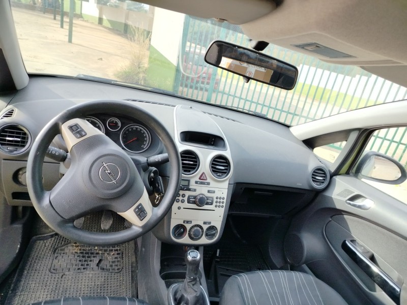 opel corsa d (s07) del año 2007