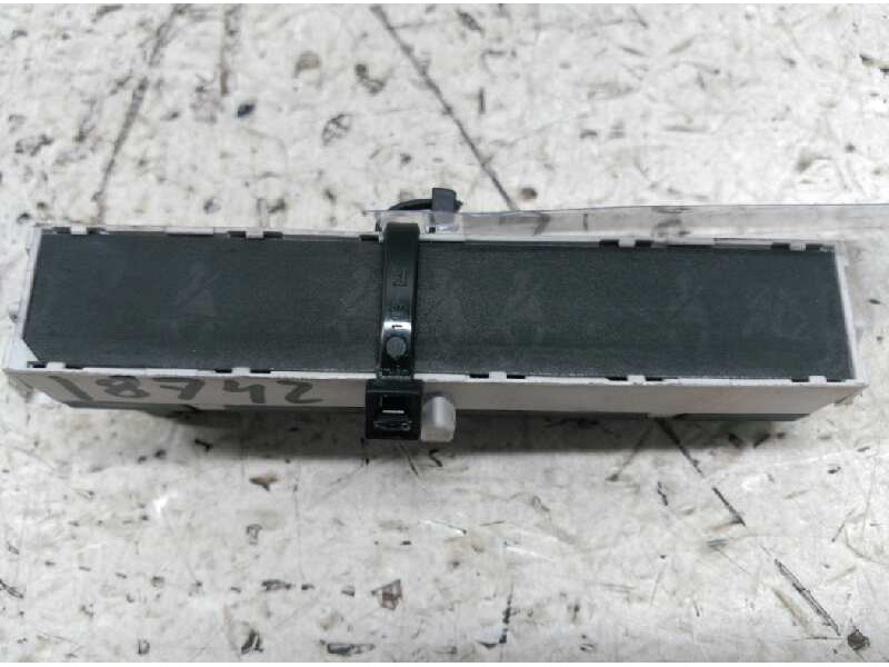 Recambio de pantalla multifuncion para peugeot 207 x-line referencia OEM IAM 9684158480 CHIVATO AIRBAG 