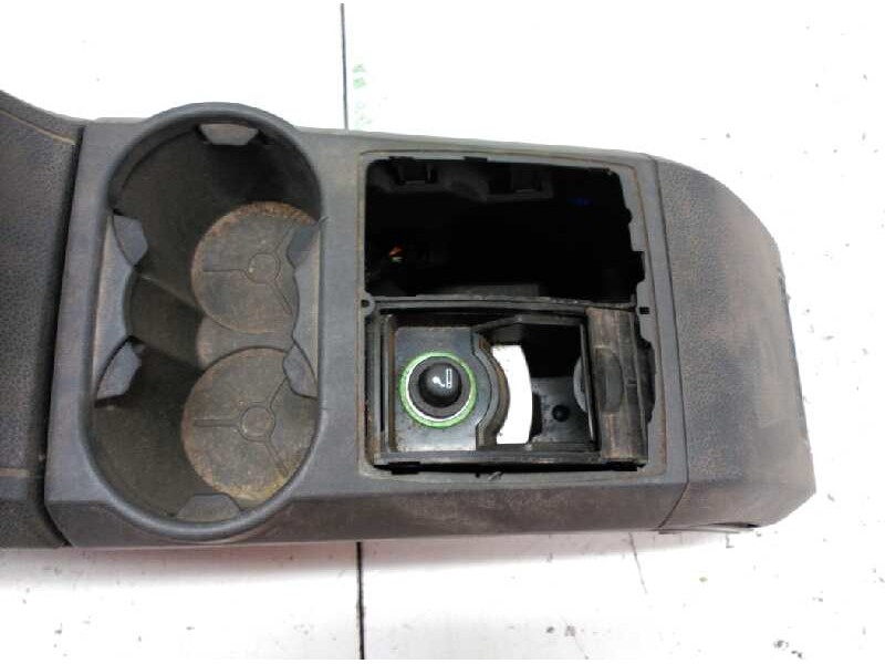 Recambio de apoyabrazos central para ford focus c-max (cap) ambiente (d) referencia OEM IAM   