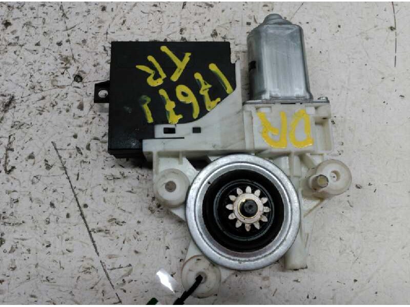 Recambio de motor elevalunas trasero derecho para ford focus c-max (cap) ambiente (d) referencia OEM IAM 981537103 BROSE 