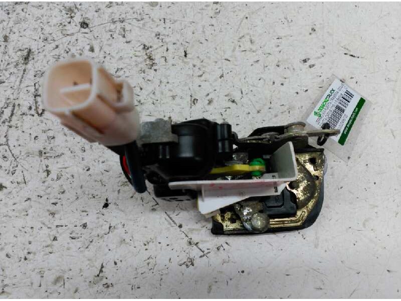 Recambio de cerradura puerta trasera izquierda para toyota carina (t19) 1.6 berlina referencia OEM IAM   