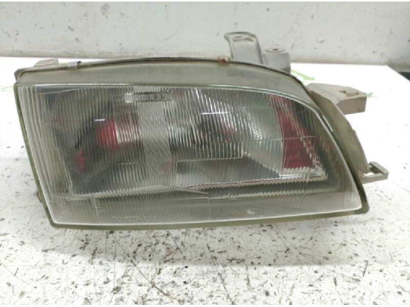 Recambio de faro derecho para toyota carina (t19) 1.6 berlina referencia OEM IAM 54532036  