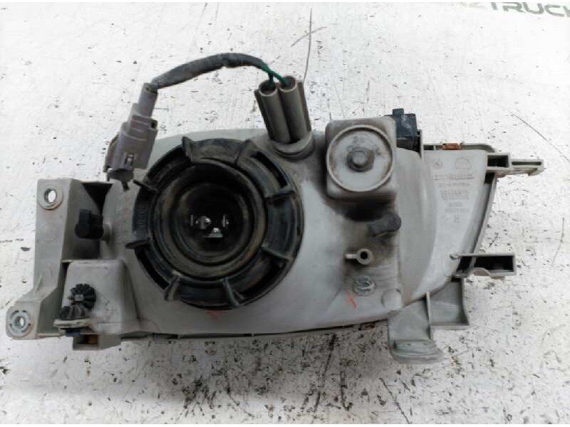 Recambio de faro derecho para toyota carina (t19) 1.6 berlina referencia OEM IAM 54532036  