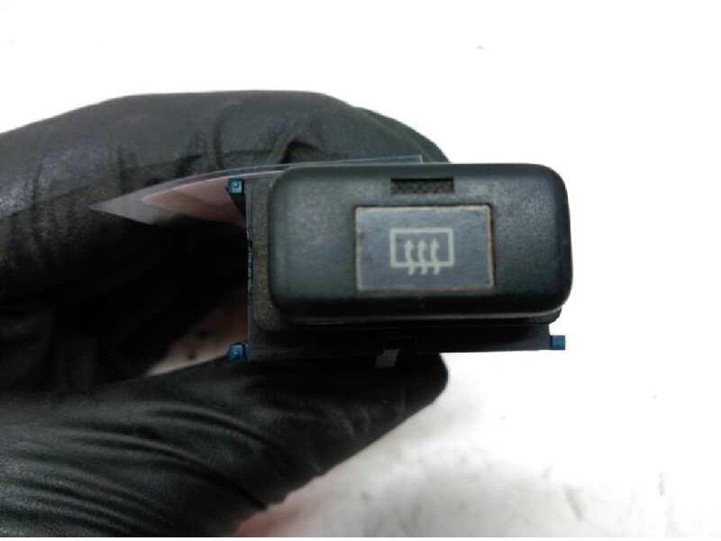 Recambio de boton antivaho para toyota carina (t19) 1.6 berlina referencia OEM IAM   