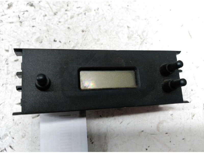 Recambio de pantalla multifuncion para toyota carina (t19) 1.6 berlina referencia OEM IAM   