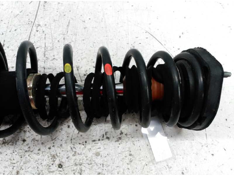 Recambio de amortiguador trasero derecho para toyota carina (t19) 1.6 berlina referencia OEM IAM   