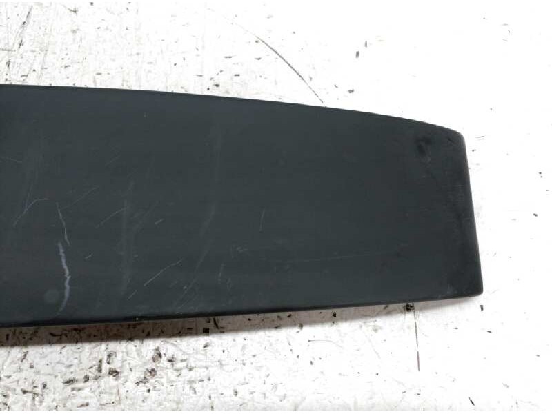 Recambio de aleron trasero para renault clio ii fase ii (b/cb0) authentique referencia OEM IAM   