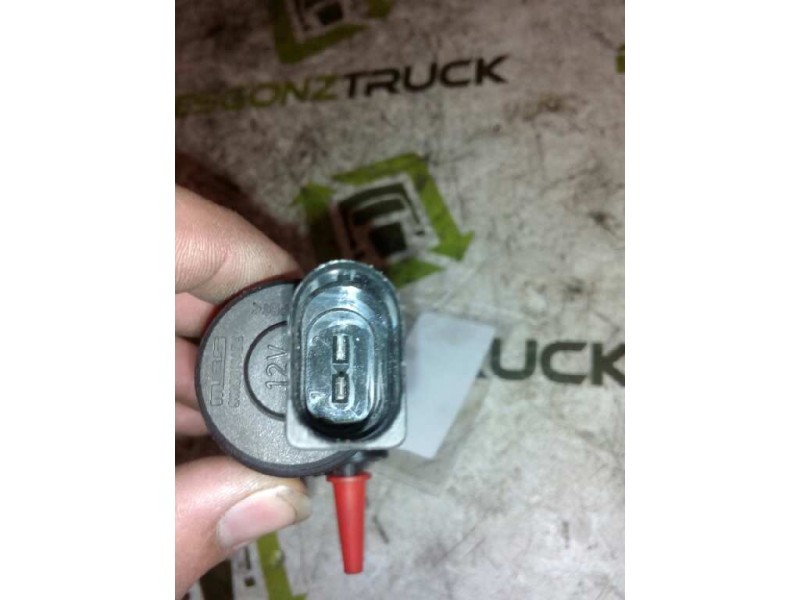 Recambio de bomba limpia para iveco trucks daily 35s12 referencia OEM IAM 504015670  