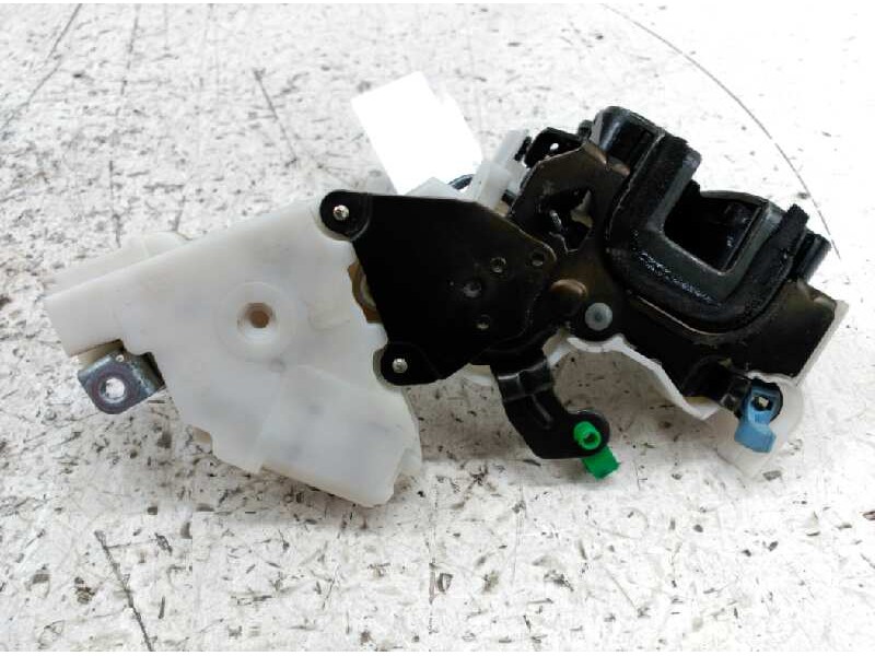 Recambio de cerradura puerta trasera izquierda para nissan almera (n15) gx referencia OEM IAM 8255361U0I  