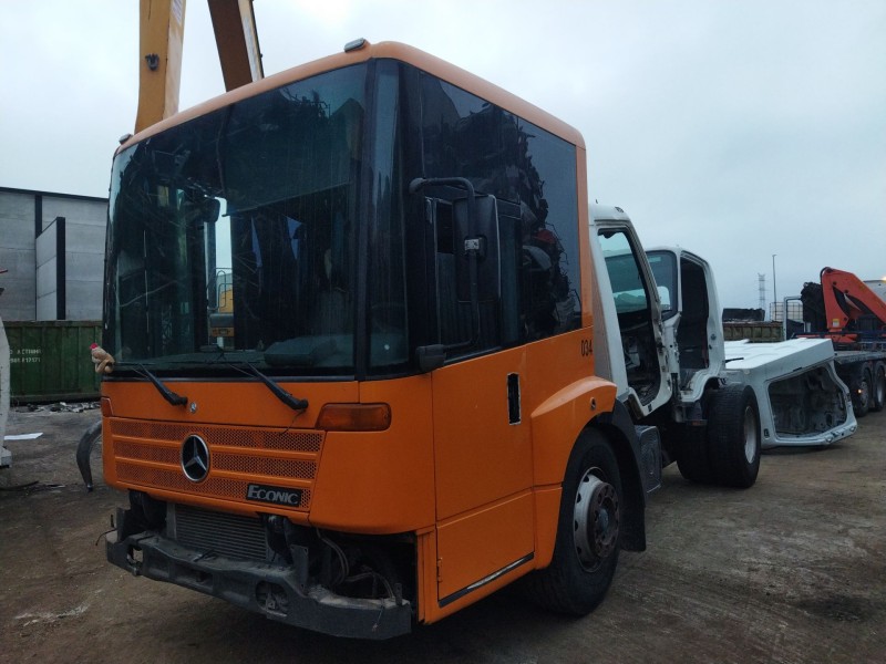 mercedes-benz atego 6-cil.4x2/bm 970,2,4-6 del año 2003