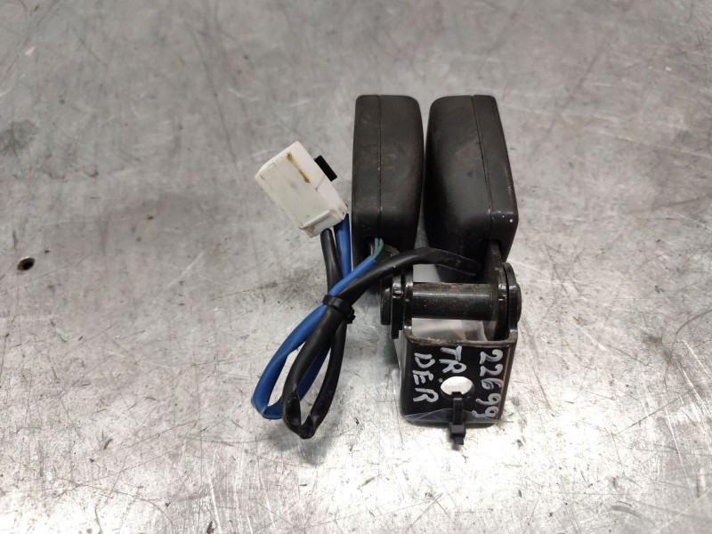 Recambio de enganche de cinturon trasero derecho para hyundai i20 city s referencia OEM IAM   