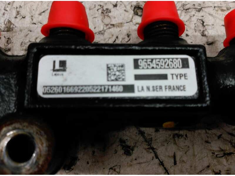 Recambio de rampa inyectora para peugeot 206 berlina x-line referencia OEM IAM 9654592680  