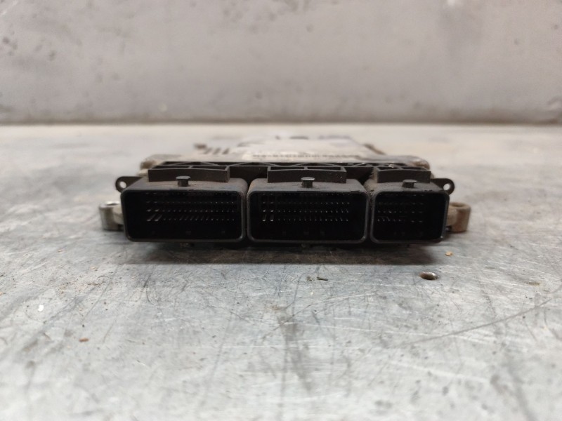 Recambio de centralita motor uce para renault master kofferaufbau l3h1 3,5t referencia OEM IAM 0281019382  237102265R