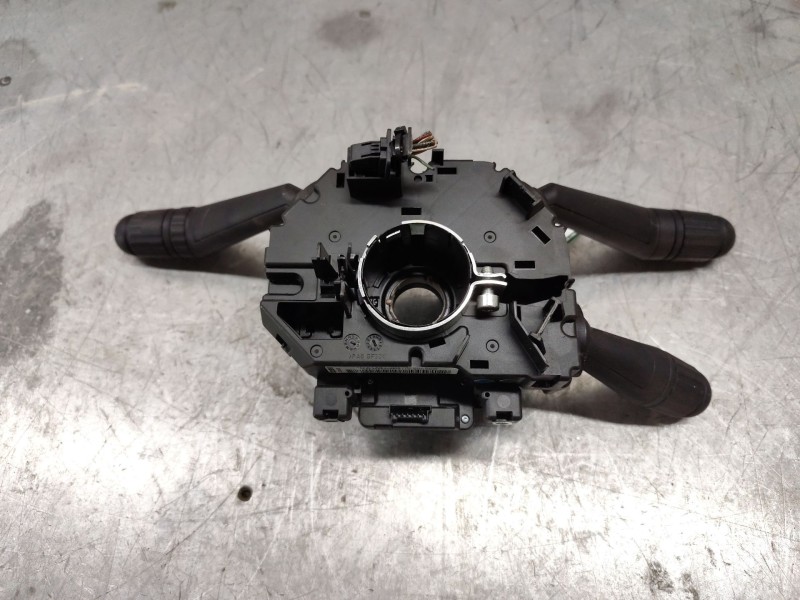 Recambio de mando multifuncion para iveco daily iv caja/chasis 70c17, 70c17 /p referencia OEM IAM a15251826041  