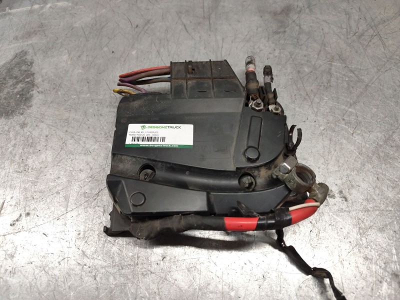 Recambio de caja reles / fusibles para ford focus lim. (cb8) titanium referencia OEM IAM 18023  