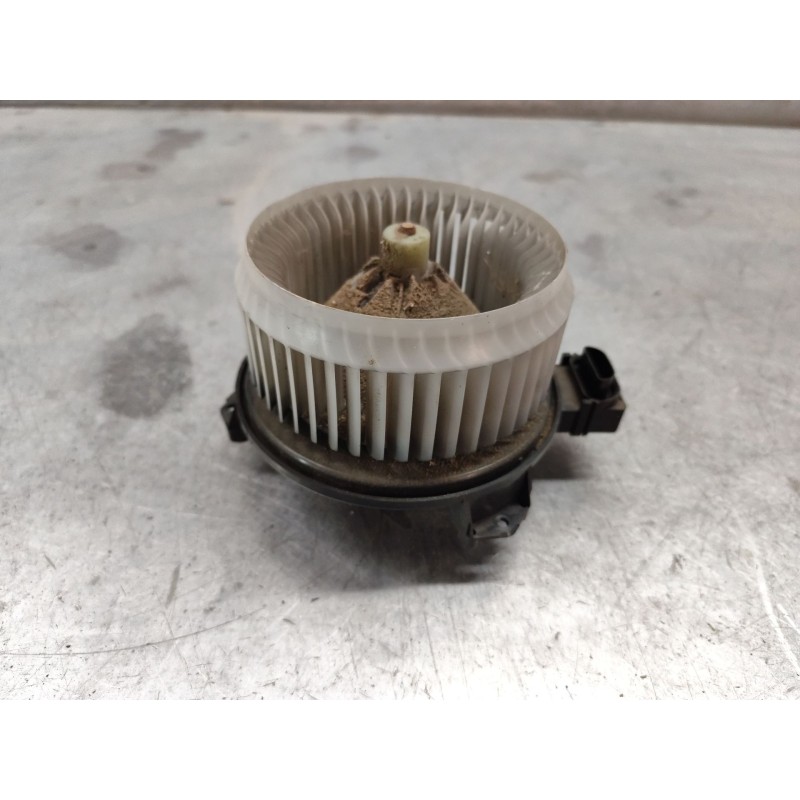 Recambio de ventilador calefaccion para toyota corolla (e15) high referencia OEM IAM 2727005151  2 PINS