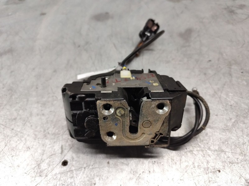 Recambio de cerradura puerta trasera derecha para nissan note (e11e) acenta referencia OEM IAM 3PINS  