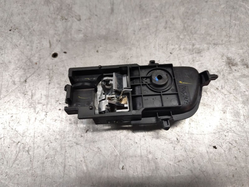 Recambio de maneta interior delantera derecha para hyundai i20 city s referencia OEM IAM   