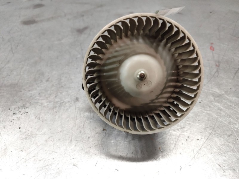 Recambio de ventilador calefaccion para chevrolet aveo 1.4 cat referencia OEM IAM 40510690  