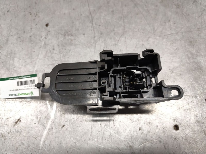 Recambio de maneta interior trasera izquierda para nissan note (e11e) acenta referencia OEM IAM   