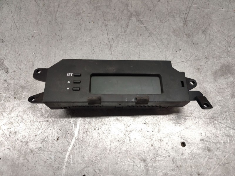 Recambio de pantalla multifuncion para hyundai i20 city s referencia OEM IAM 941011J720  