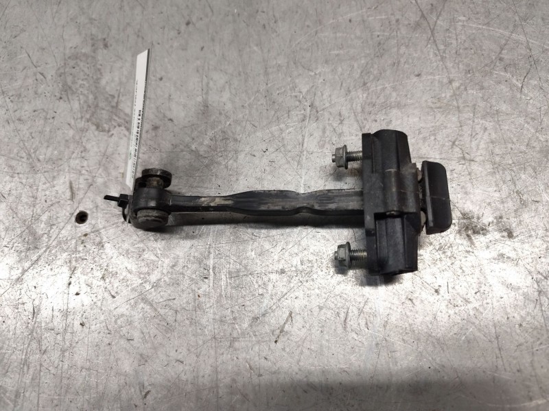 Recambio de retenedor puerta para ford fiesta vi (cb1, ccn) 1.25 referencia OEM IAM delanteroizquierdo  