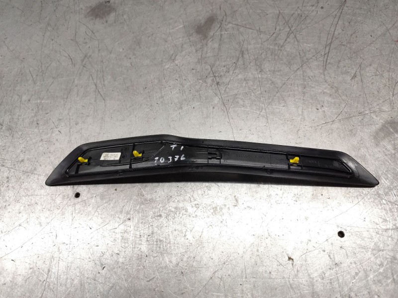Recambio de moldura puerta trasera izquierda para bmw 3 (f30, f80) 320 d xdrive referencia OEM IAM 51477263313  