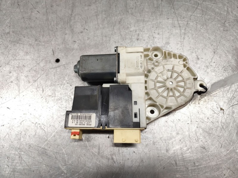 Recambio de motor elevalunas delantero derecho para citroën c5 berlina vtr (e) referencia OEM IAM 996386103  