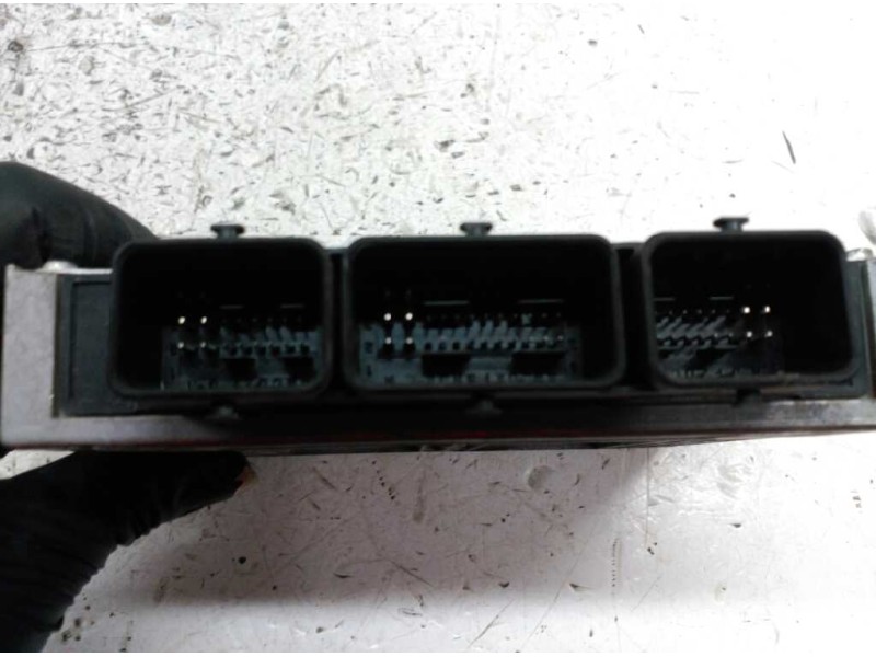 Recambio de centralita motor uce para peugeot 206 berlina referencia OEM IAM 9641815780 9637706180 SAGEM