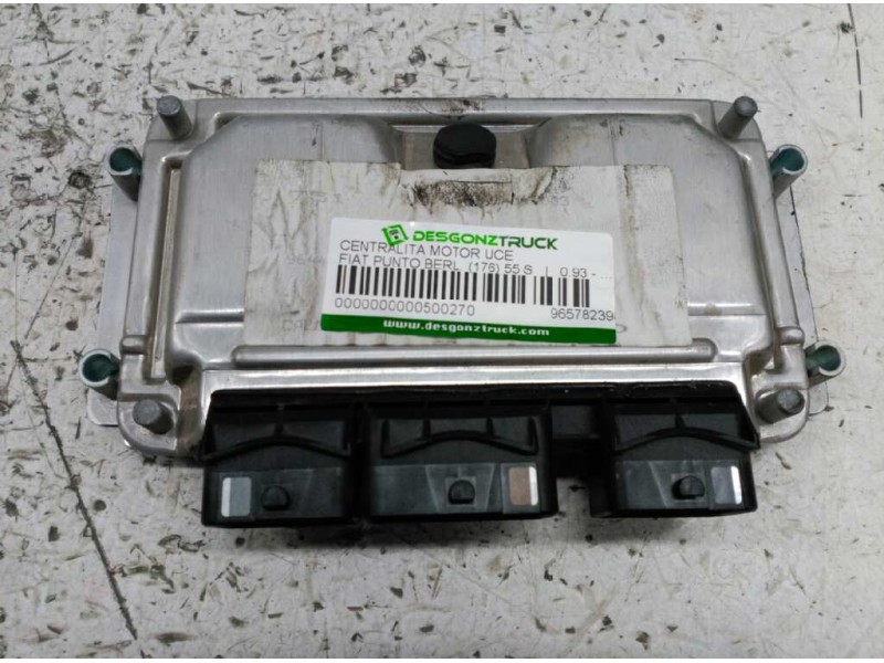 Recambio de centralita motor uce para fiat punto berl. (176) 55 s referencia OEM IAM 9657823980 0261207474 