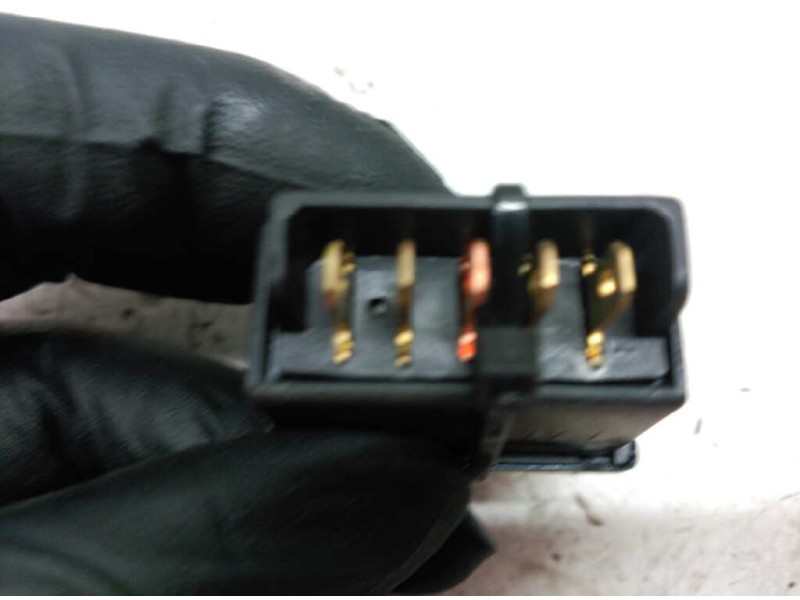 Recambio de mando elevalunas delantero derecho para land rover discovery (salljg/lj) tdi (5-ptas.) referencia OEM IAM   