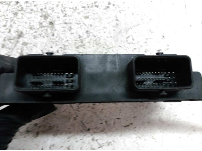 Recambio de centralita motor uce para peugeot 206 berlina x-line referencia OEM IAM 9639587680 9640899880 
