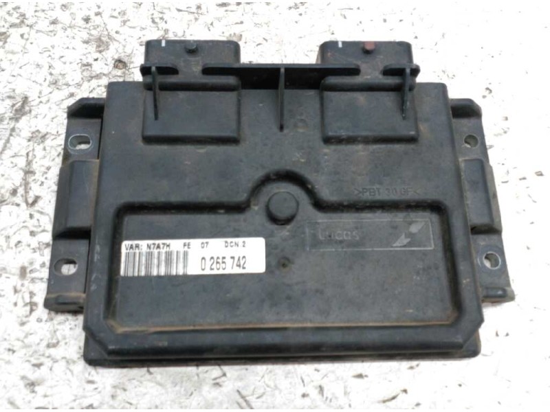 Recambio de centralita motor uce para citroen xsara berlina 1.9 diesel referencia OEM IAM 9639587680 9643294980 